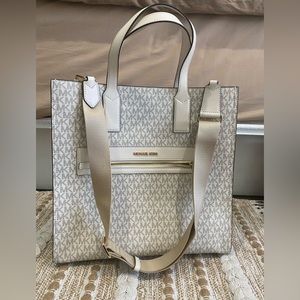 Michael Kors Kenly Large Tote Light Cream Multi